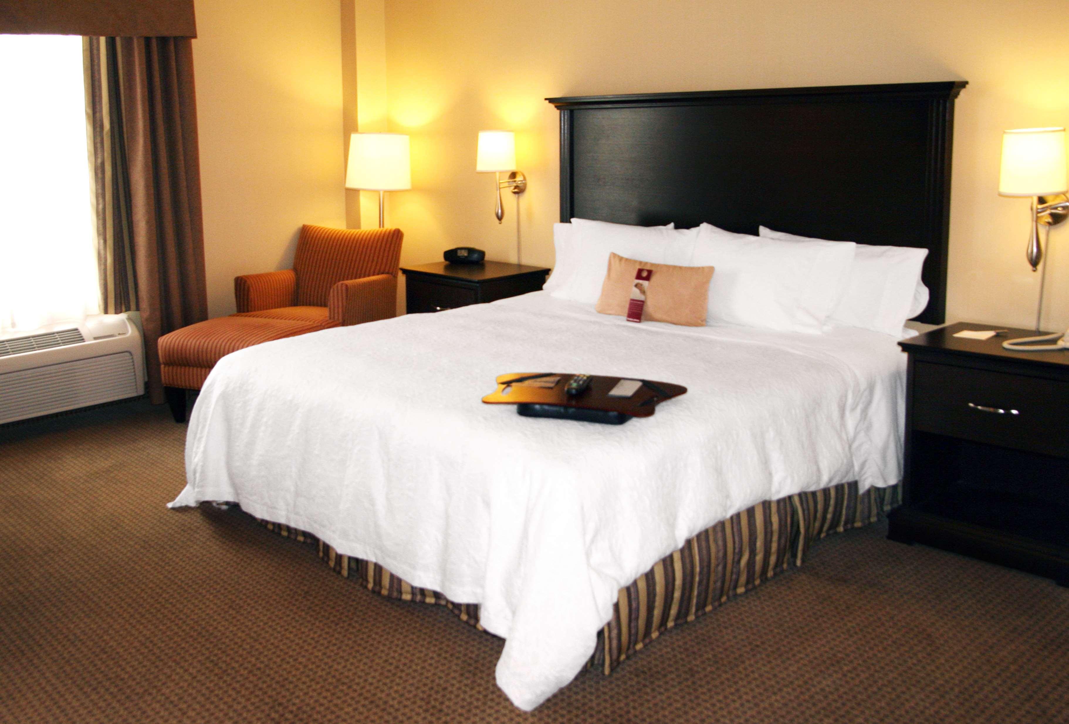 Hampton Inn & Suites לאוול חדר תמונה
