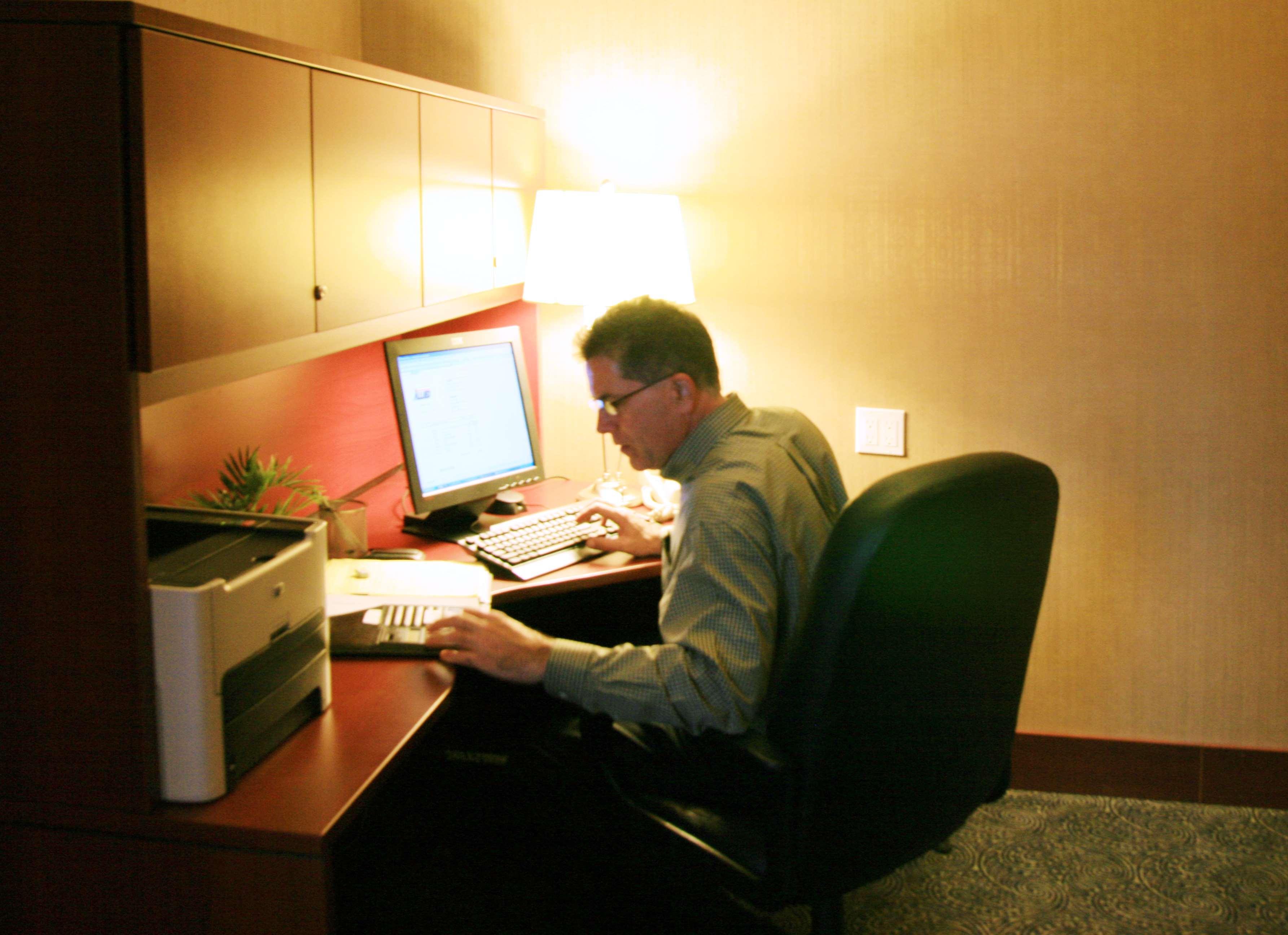 Hampton Inn & Suites לאוול מתקנים תמונה