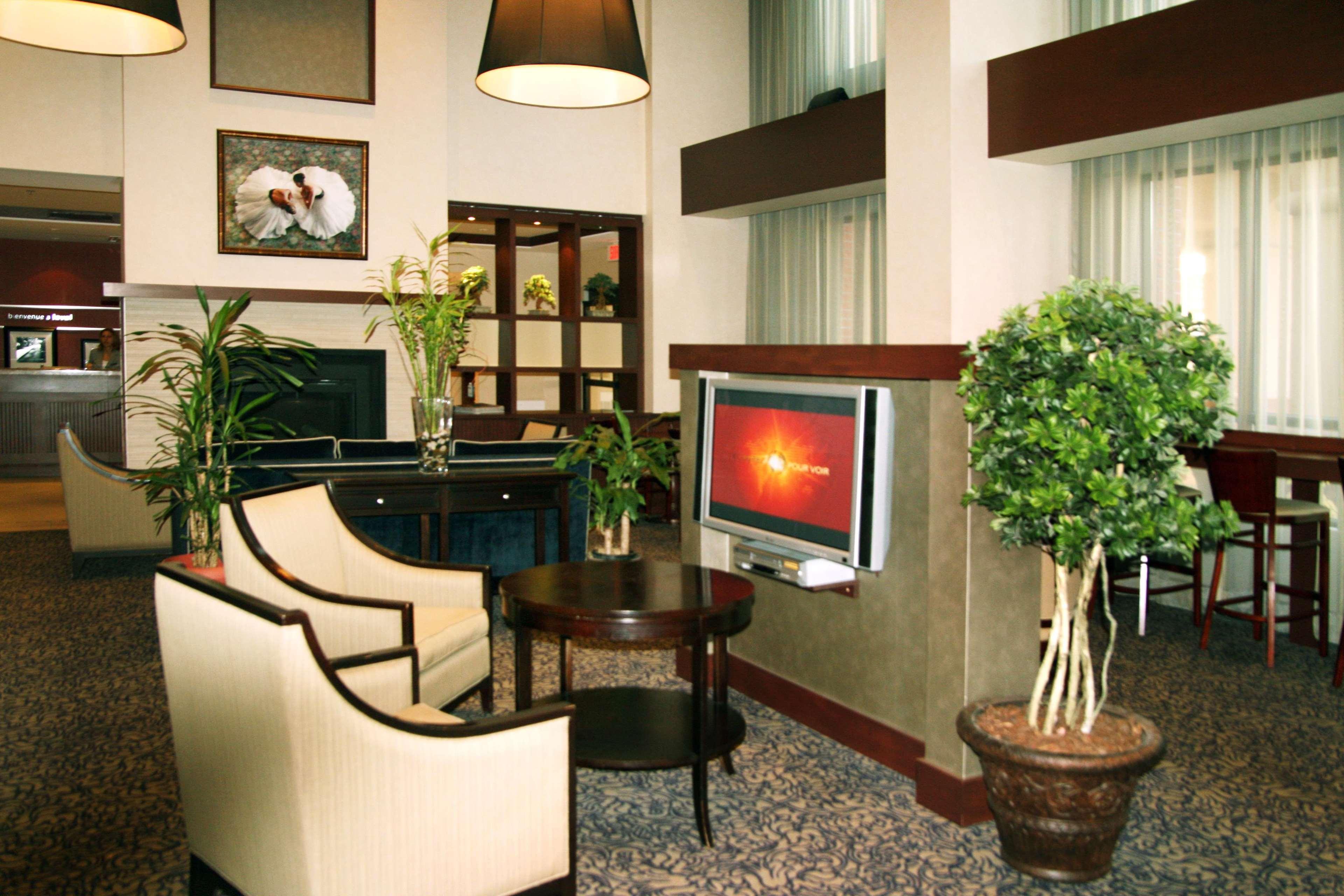 Hampton Inn & Suites לאוול מראה חיצוני תמונה
