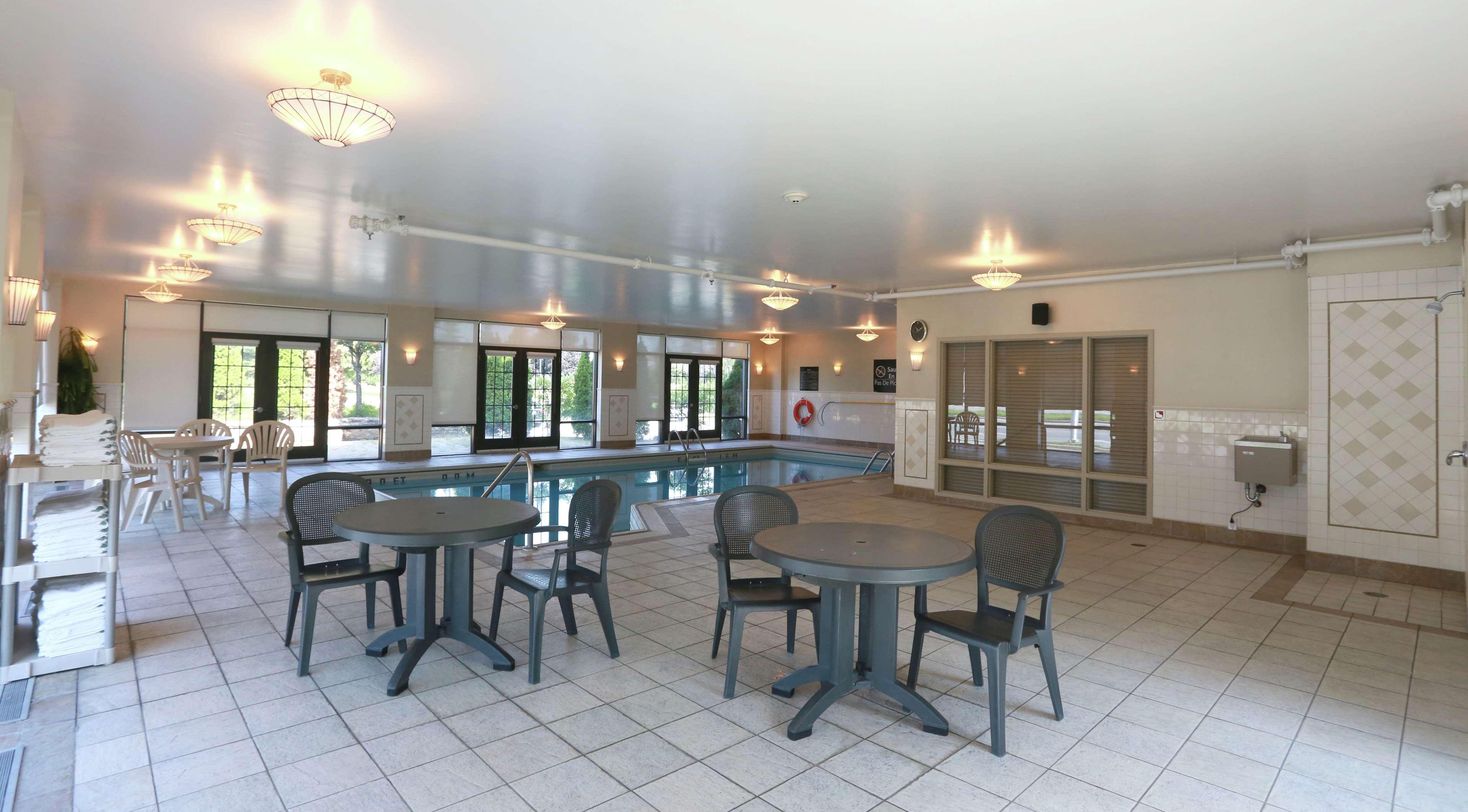 Hampton Inn & Suites לאוול מראה חיצוני תמונה