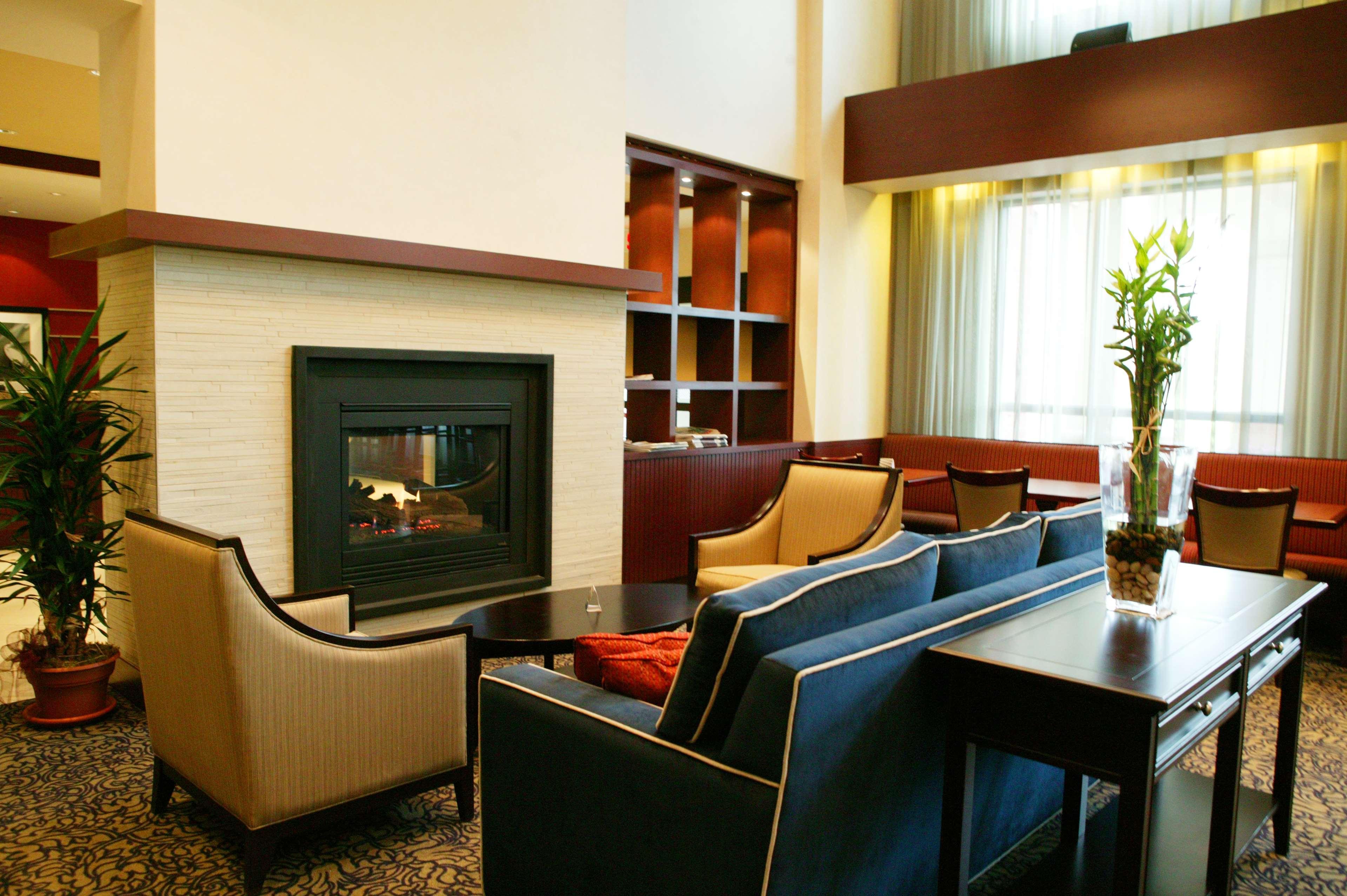 Hampton Inn & Suites לאוול מראה חיצוני תמונה