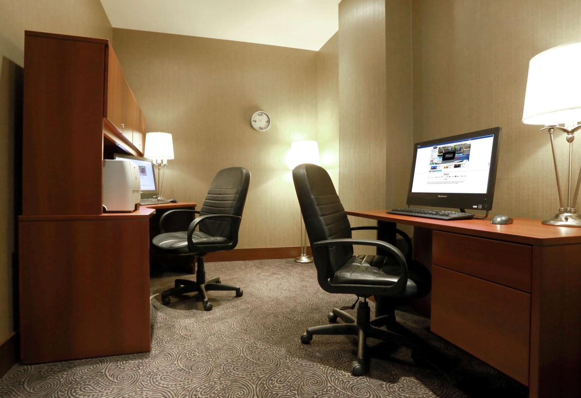 Hampton Inn & Suites לאוול מראה חיצוני תמונה