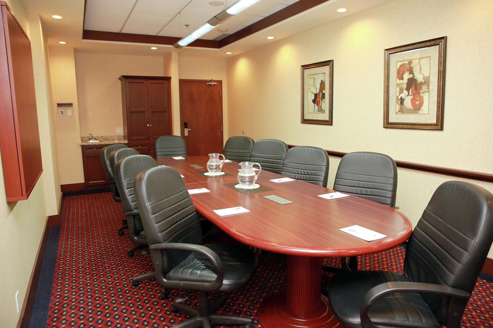 Hampton Inn & Suites לאוול מראה חיצוני תמונה