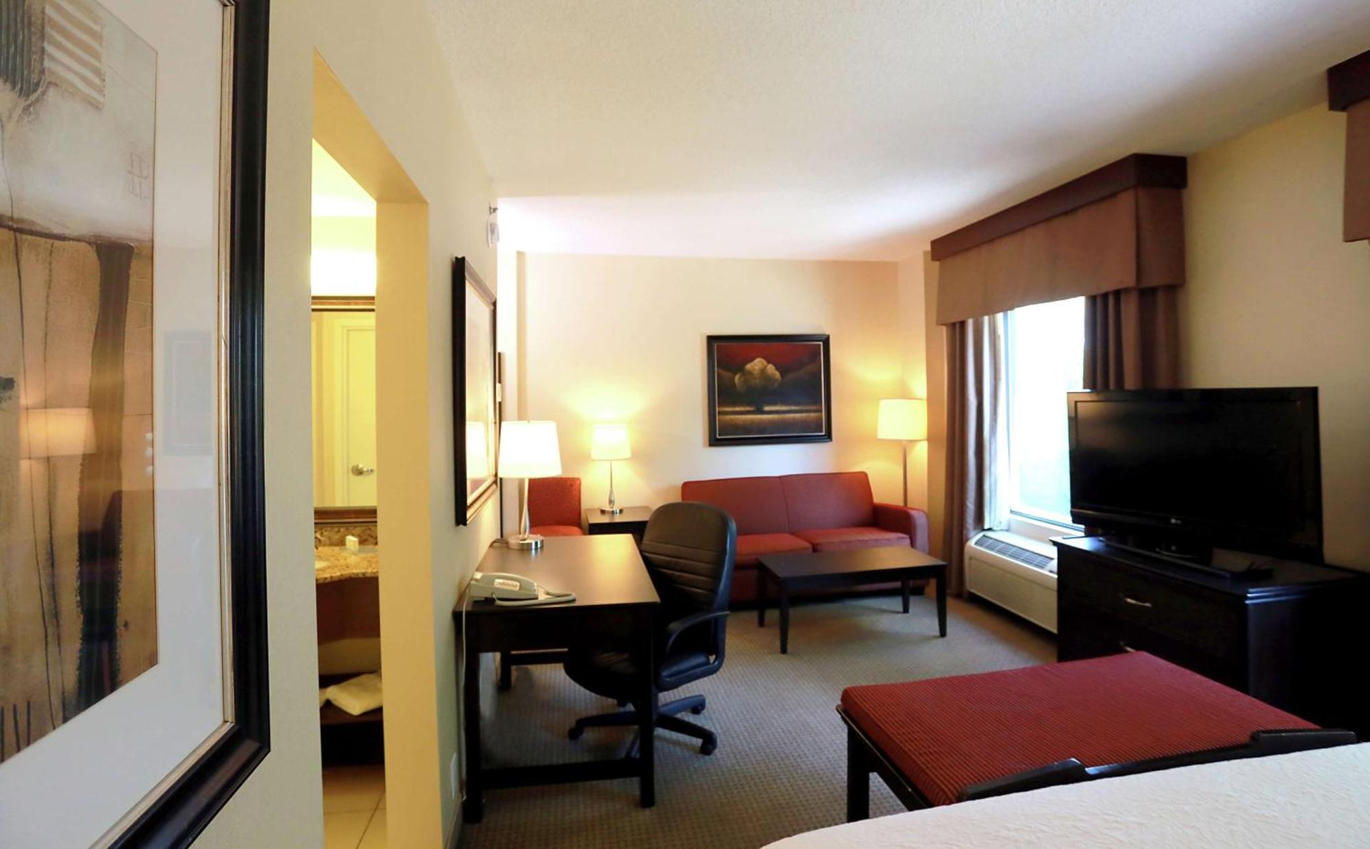 Hampton Inn & Suites לאוול מראה חיצוני תמונה