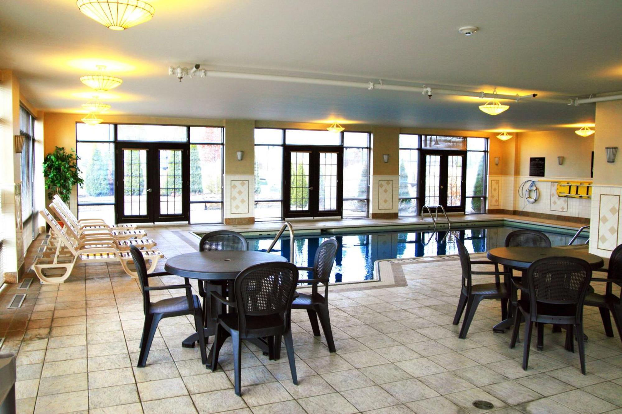 Hampton Inn & Suites לאוול מראה חיצוני תמונה