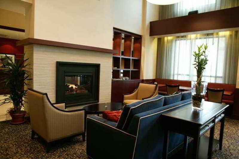 Hampton Inn & Suites לאוול מראה חיצוני תמונה